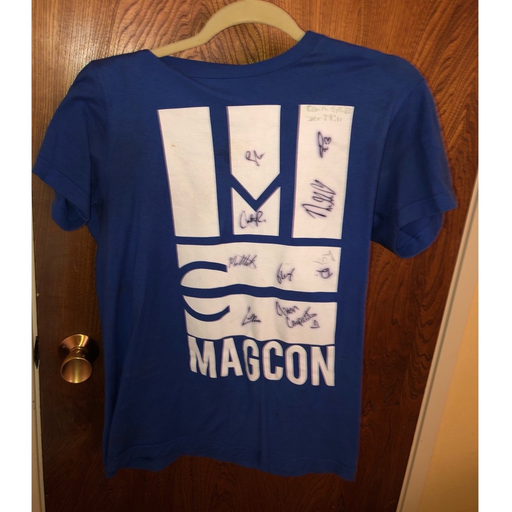 Autographed Blue Magcon T-shirt
